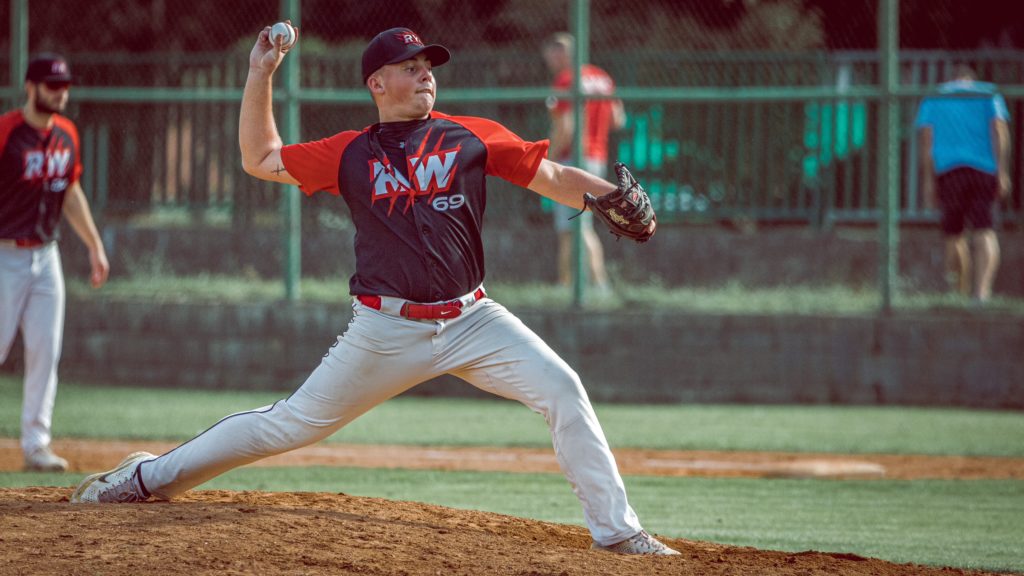 Baseball Pitcher Red Wolves Budapest
